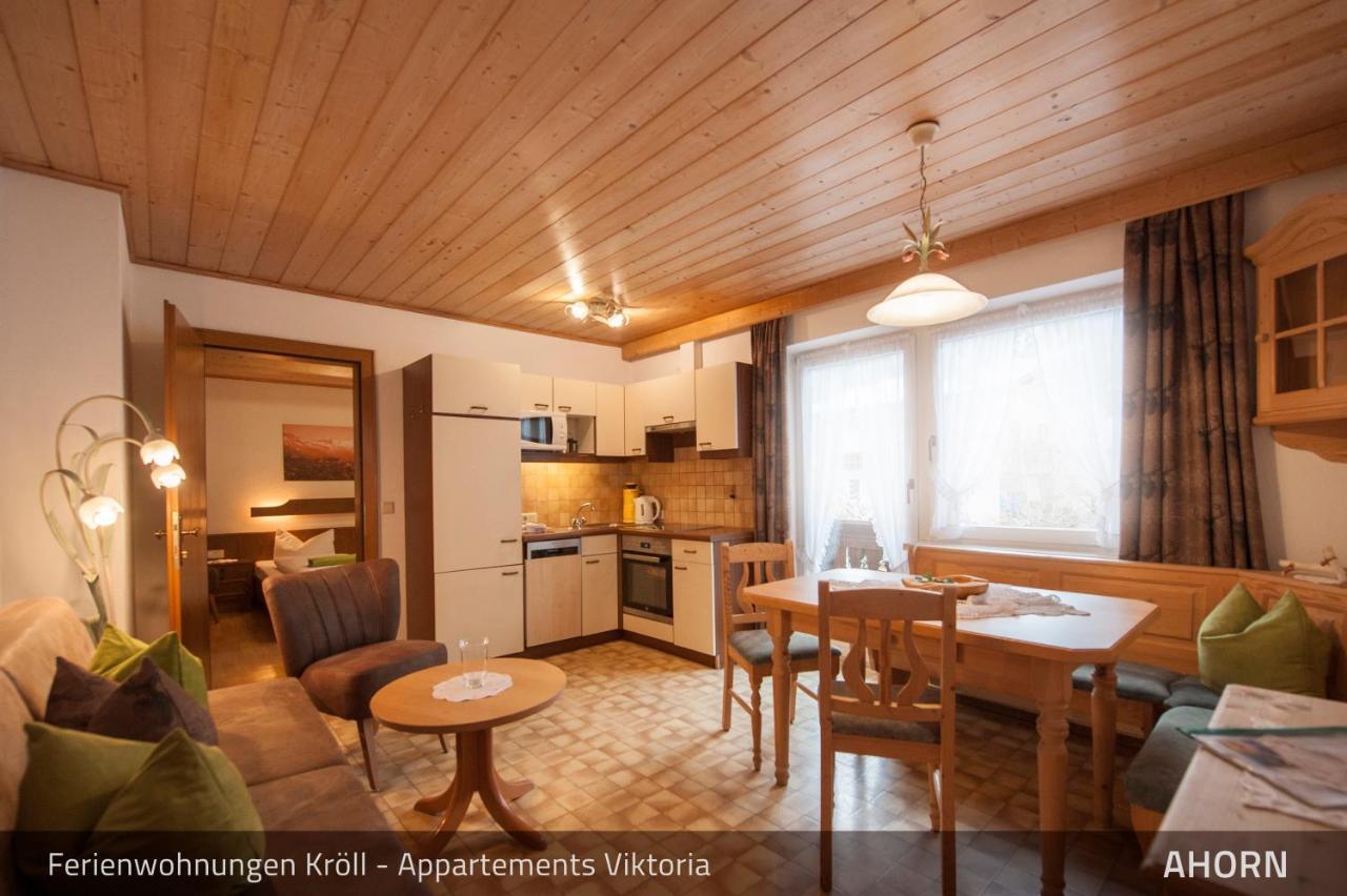 Ferienwohnungen Kroll - Appartements Viktoria Und Landhaus Maria Mayrhofen Ngoại thất bức ảnh